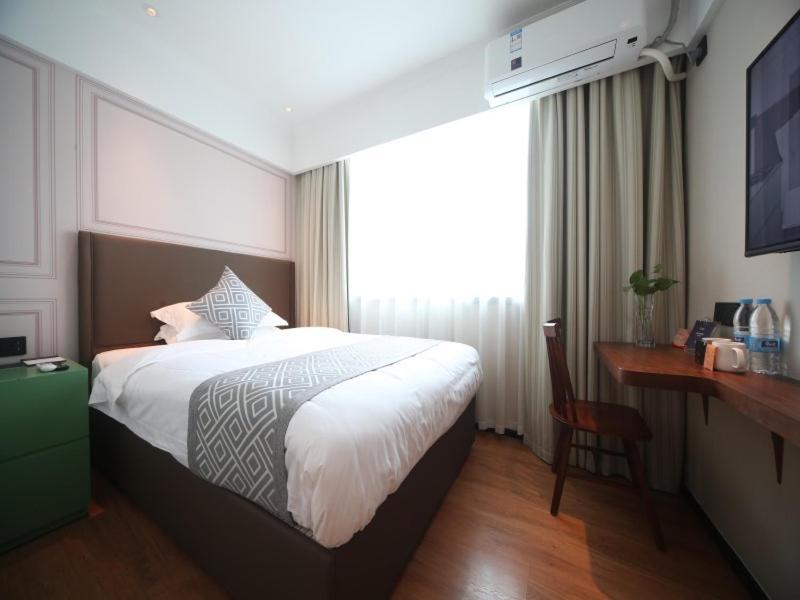 Gma Hotel Shanghai Wuning Road Zhenping Road Metro Station Exterior photo