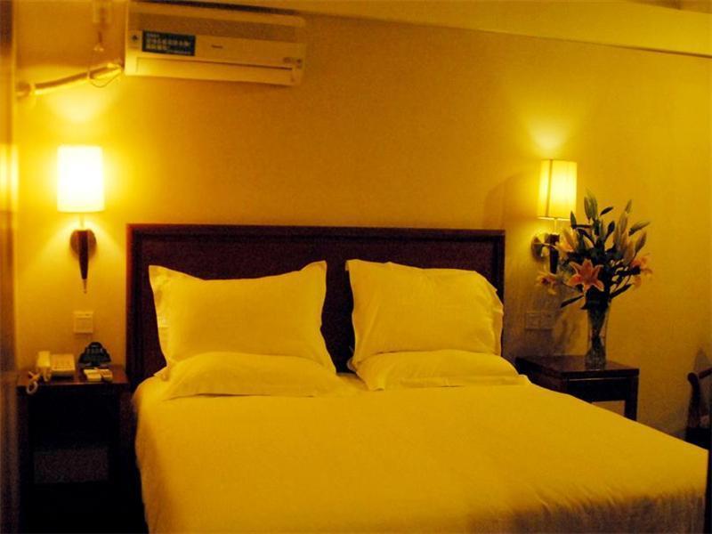 Gma Hotel Shanghai Wuning Road Zhenping Road Metro Station Exterior photo